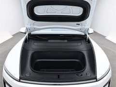 Tesla Model Y facelift long-range all-wheel drive version - фото 16