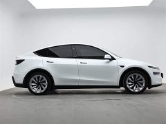 Tesla Model Y facelift long-range all-wheel drive version - фото 5