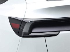 Tesla Model Y facelift long-range all-wheel drive version - фото 7