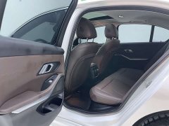 BMW 3 Series 320i M Sports Package - фото 12