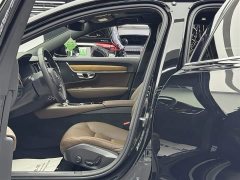 Volvo S90 plug-in hybrid facelift T8 E-drive hybrid Zhiyi luxury version - фото 6