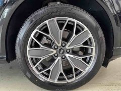 Audi Q5L 2.0T Exclusive Edition for Ten Million Users - фото 13