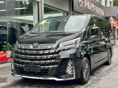 Toyota Hiace 3.5L Automatic - фото 1