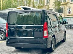 Toyota Hiace 3.5L Automatic - фото 15