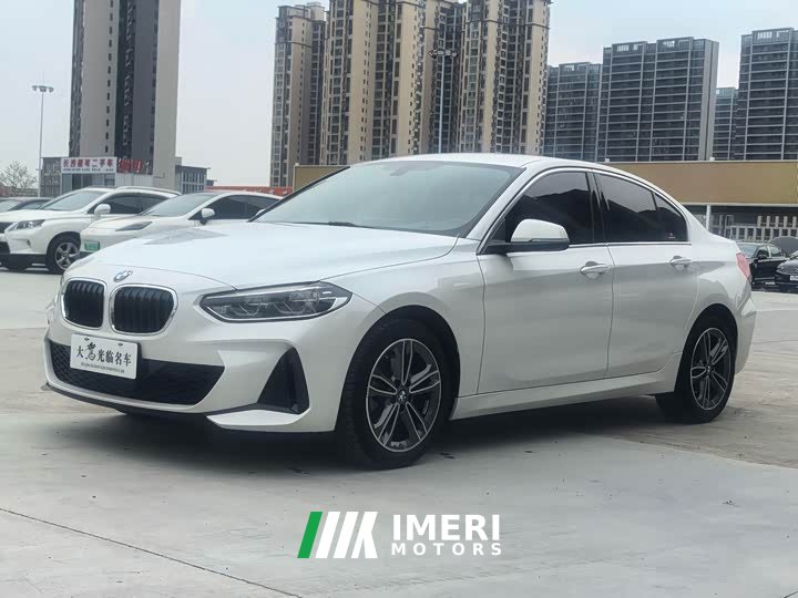 BMW 1 Series 120i M Sports Edition - автомобиль из Китая
