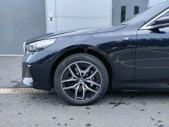 BMW i5 eDrive 35L M Sport Package - фото 6