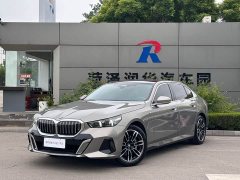 BMW 5 Series 530Li Leading M Sports Package - фото 1