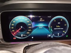 Mercedes-Benz E-Class facelift E 300 L sporty and stylish - фото 13