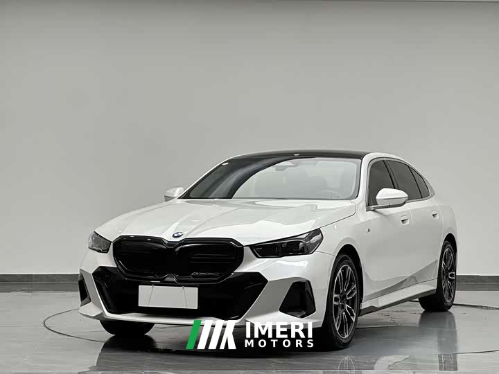 BMW 5 Series 530Li Leading M Sports Package - автомобиль из Китая