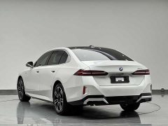 BMW 5 Series 530Li Leading M Sports Package - фото 6