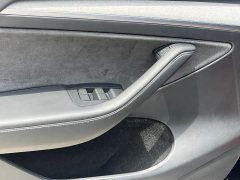 Tesla Model Y rear-wheel drive version - фото 15