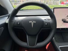Tesla Model Y rear-wheel drive version - фото 19