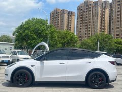 Tesla Model Y rear-wheel drive version - фото 7