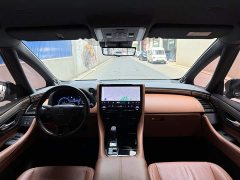 Toyota Vellfire 2024 Crown Hybrid 2.5L Executive Lounge - фото 11