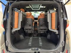 Toyota Vellfire 2024 Crown Hybrid 2.5L Executive Lounge - фото 8
