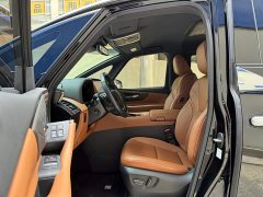 Toyota Vellfire 2024 Crown Hybrid 2.5L Executive Lounge - фото 9