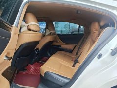 Lexus ES 300h Excellence Edition - фото 7