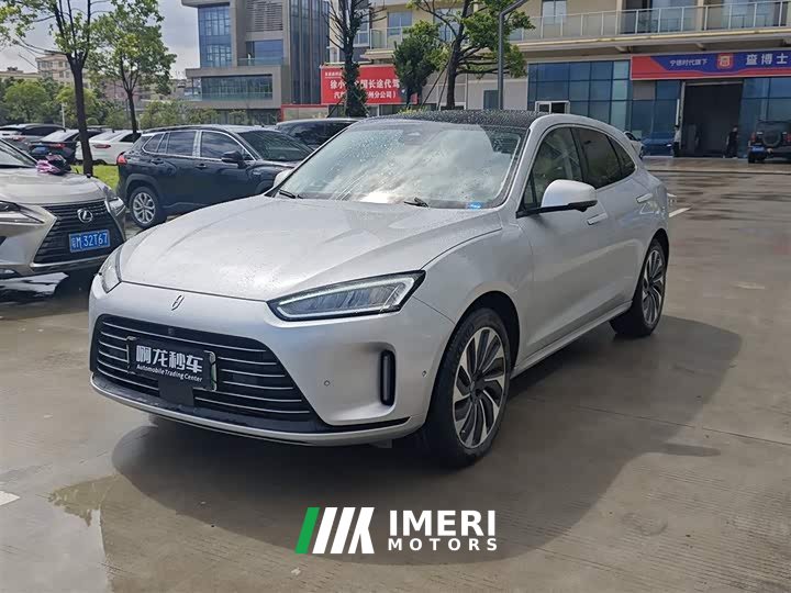 AITO Wenjie M5 extended range four-wheel drive performance version - автомобиль из Китая