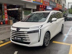 Trumpchi E8 PHEV 150km MAX - фото 1