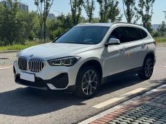 BMW X1 sDrive25Li Leading - фото 1