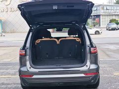 Li Auto ONE 2021 Extended-Range 6-Seater - фото 8