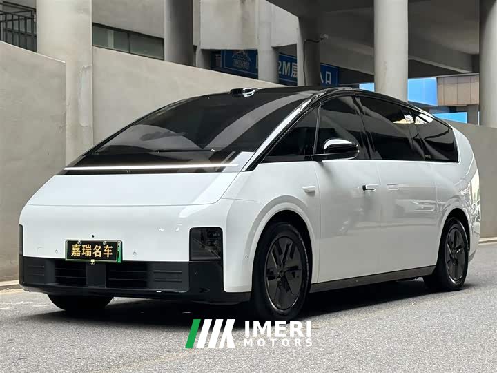 Li Auto Ideal MEGA Home Family Special Edition - автомобиль из Китая