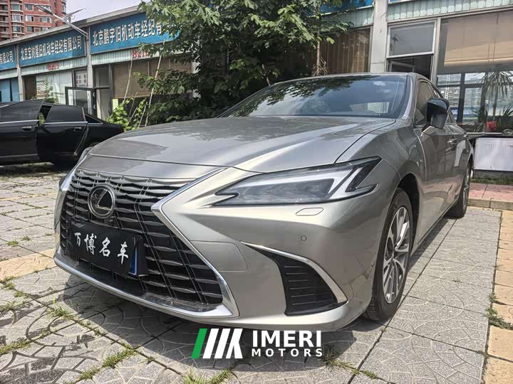 Lexus ES 2025 200 Premium Edition - автомобиль из Китая