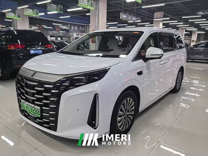 Lynk & Co Summer DM-i 1.5T 180km transcendent type