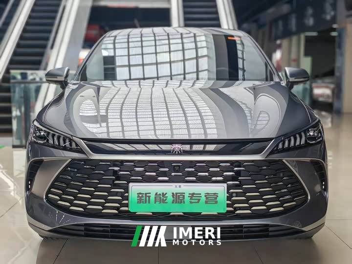 BYD Qin PLUS DM-i Smart Driving Edition 120KM Transcendent Type - автомобиль из Китая