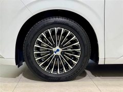 Denza D9 DM-i 980 four-wheel drive premium - фото 10