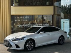 Lexus ES 2025 200 Premium Edition - фото 1
