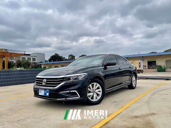 Volkswagen Passat 2020 280TSI Business Edition National V - автомобиль из Китая