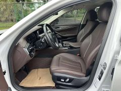 BMW 5 Series 2023 530Li Leading Luxury Package - фото 7