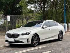 BMW 5 Series 2024 530Li Leading Luxury Package - фото 1