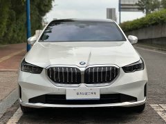 BMW 5 Series 2024 530Li Leading Luxury Package - фото 2