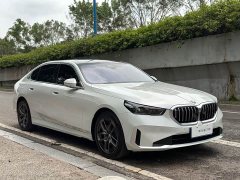 BMW 5 Series 2024 530Li Leading Luxury Package - фото 3