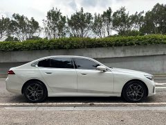 BMW 5 Series 2024 530Li Leading Luxury Package - фото 6