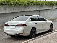 BMW 5 Series 2024 530Li Leading Luxury Package - фото 8