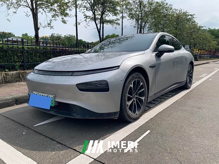 Xpeng P7 625E - автомобиль из Китая