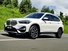 BMW X1 xDrive25Li Exclusive - фото 1