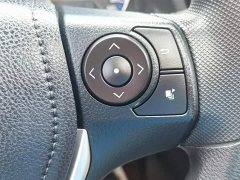 Toyota Corolla Plug-in Hybrid 2019 1.8L E-CVT Leading Edition - фото 19