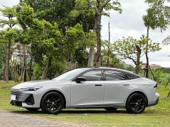 Changan UNI-V 1.5T premium - фото 1