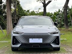 Changan UNI-V 1.5T premium - фото 2