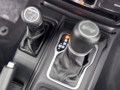 Mercedes-Benz Wrangler 2022 2.0T Highlander Four-Door Edition - фото 18
