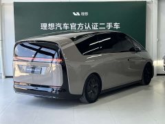Li Auto Ideal MEGA Home Family Special Edition - фото 3