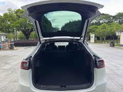 Tesla Model Y 2022 rear-wheel drive version - фото 14