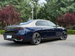 BMW i7 2023 eDrive50L M Sport Package - фото 4
