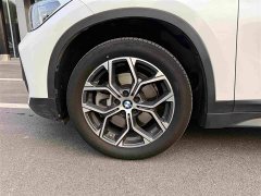 BMW X1 facelift sDrive25Li leading - фото 4