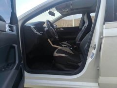 Volkswagen Polo Plus 1.5L Automatic Tech Edition - фото 20