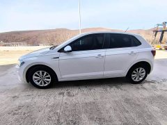 Volkswagen Polo Plus 1.5L Automatic Tech Edition - фото 3